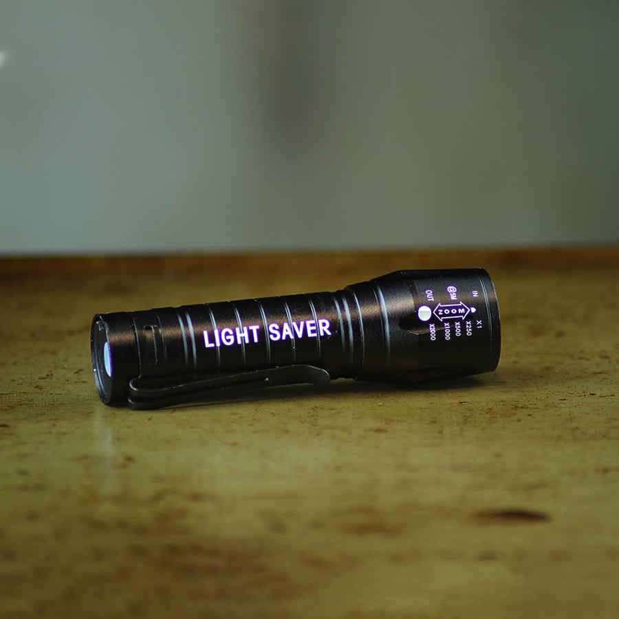 Light Saver Survival Light –